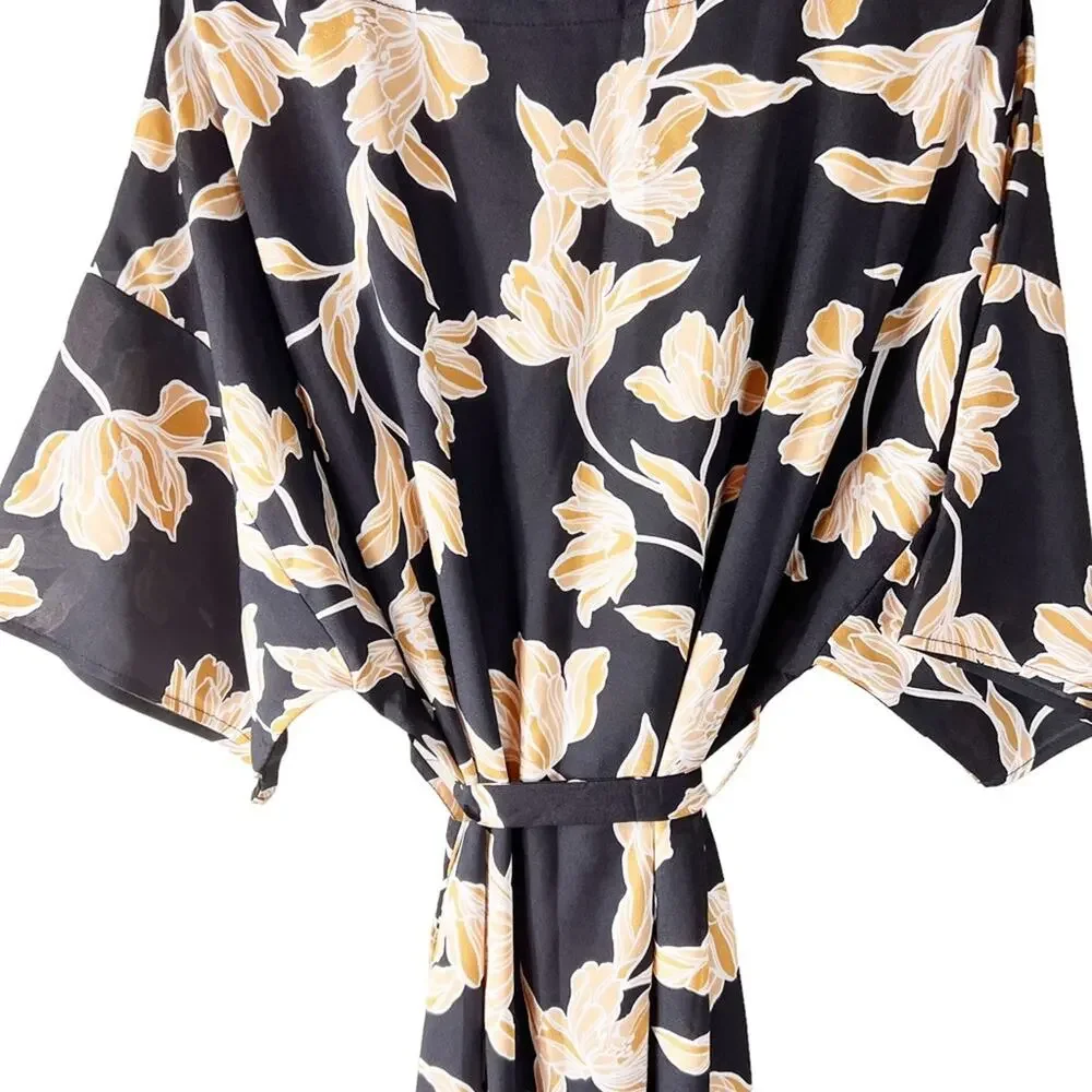 Maison Du Soir Black Floral Kimono Robe S M‎